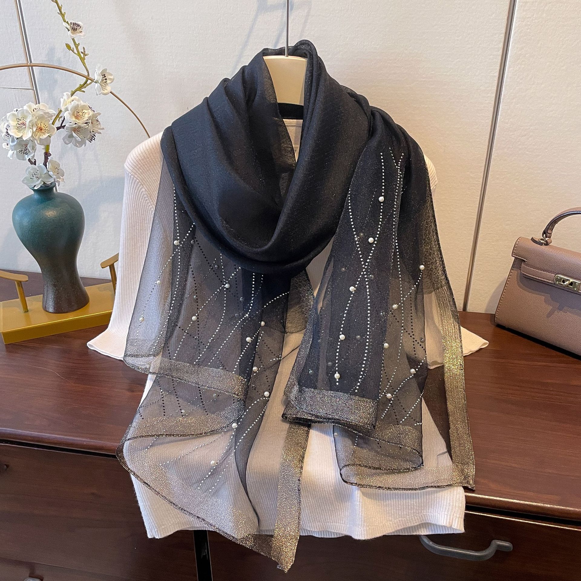 JESMARY - Xưởng In Và Sản Xuất Khăn Bandana, Turban, Khăn Choàng Lụa Đa Năng Cao Cấp Theo Yêu Cầu Giá Tốt