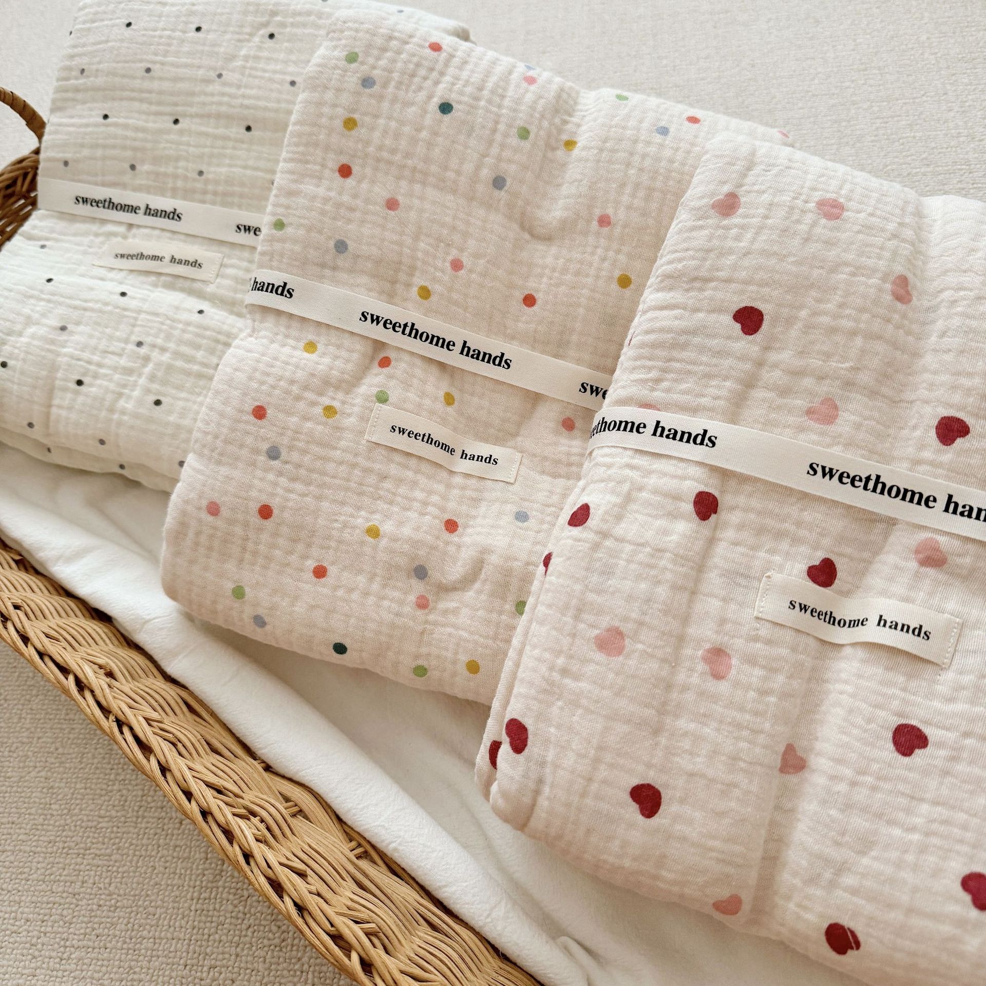 JESMARY - Xưởng Sản Xuất Khăn Sữa Xuất Khẩu: Thấm Hút Siêu Tốc - Mềm Mịn Tựa Vòng Tay Mẹ