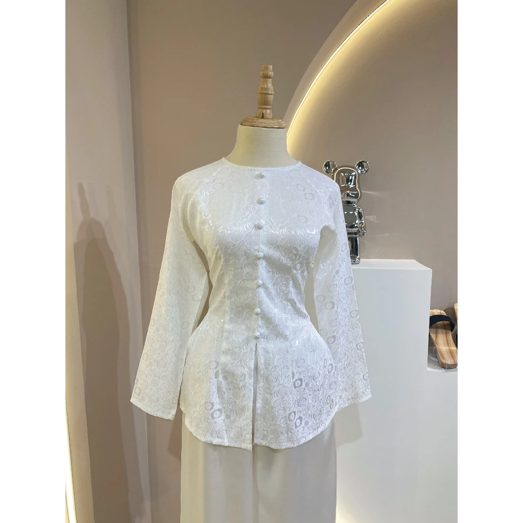 JESMARY - ÁO BÀ BA – NÉT DUYÊN DÁNG GIẢN DỊ NAM BỘ DO XƯỞNG MAY JESMARY SẢN XUẤT TẠI TP HỒ CHÍ MINH