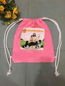 JESMARY: Túi Đeo Công Giáo – Món Quà Yêu Thương, Gửi Gắm Ý Nghĩa Sâu Sắc