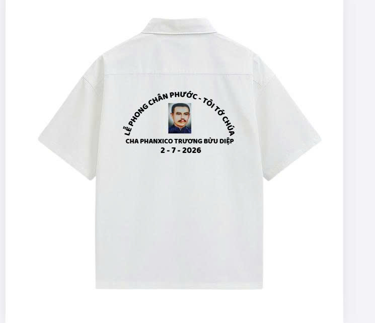 JESMARY – Xưởng Cung Cấp Áo Đồng Phục Mừng Lễ Phong Thánh Cha Phanxicô Trương Bửu Diệp: Chất Liệu Cao Cấp & Bền Đẹp