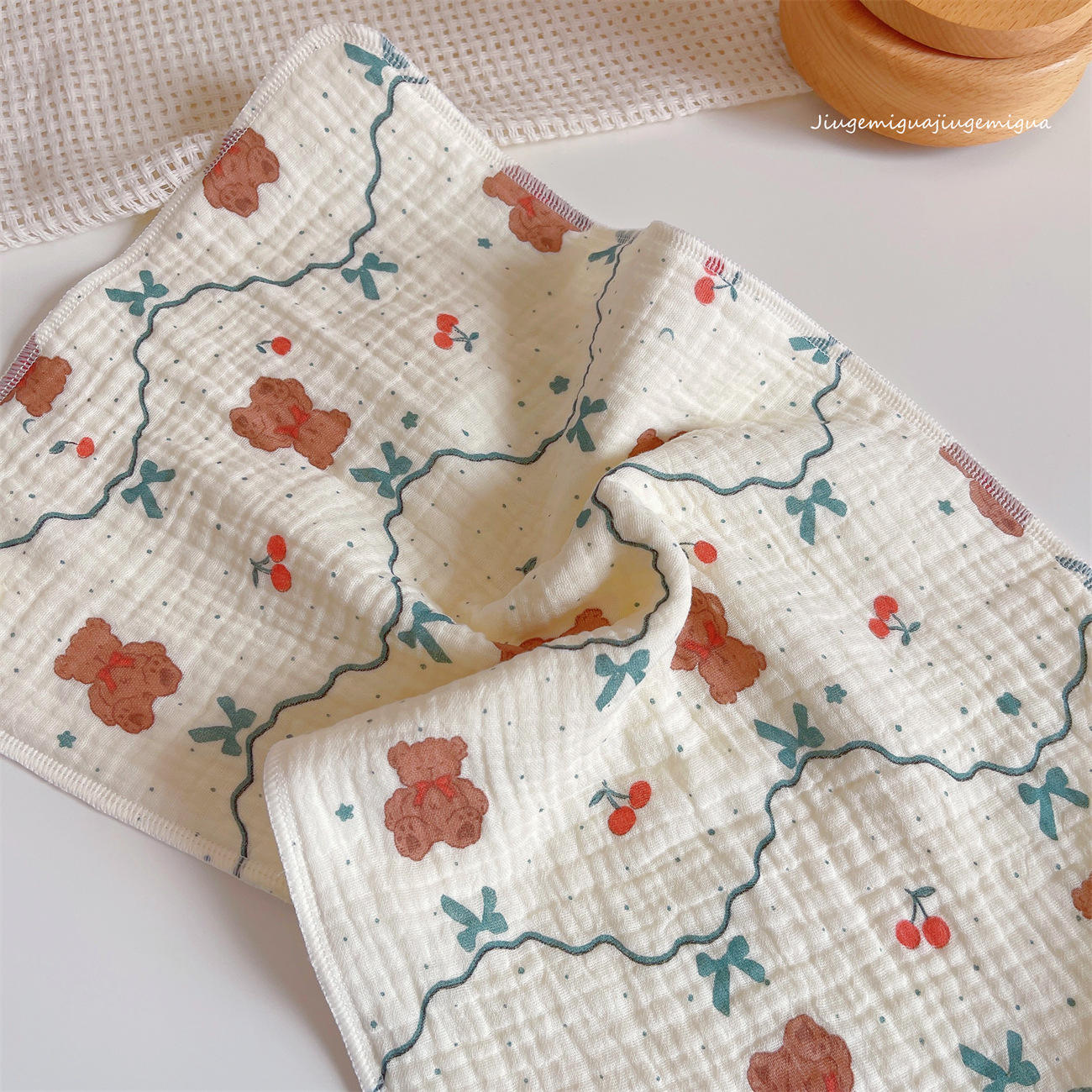 JESMARY - Khăn Sữa Em Bé: Sử Dụng Sợi Cotton Tự Nhiên 100%