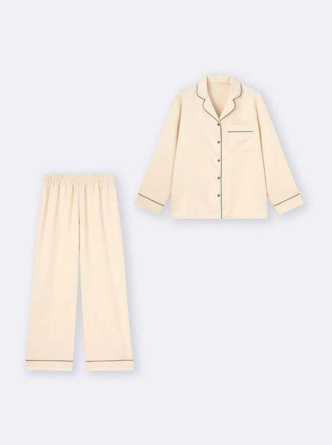 JESMARY - Xưởng Gia Công Đồ Bộ Mặc Nhà Cao Cấp & Xưởng Sản Xuất Đồ Pyjama Lụa Theo Yêu Cầu JESMARY: Giải Pháp Tối Ưu Doanh Thu Cho Nhà Phân Phối B2