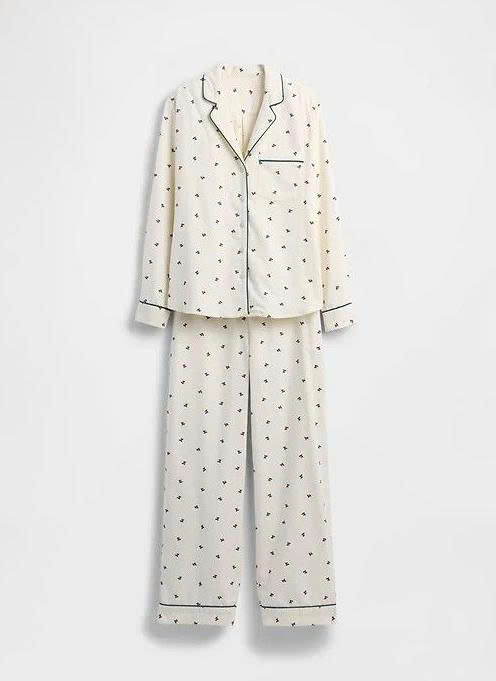 JESMARY - Xưởng Sản Xuất Đồ Pyjama Lụa Theo Yêu Cầu JESMARY: Đột Phá Doanh Thu B2B Nhờ Đẳng Cấp Thời Trang Đồ Mặc Nhà Cao Cấp