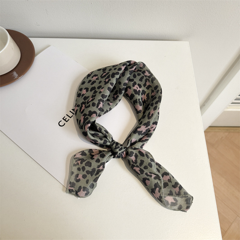 JESMARY - Xưởng Gia Công Khăn Bandana Thời Trang & Quà Tặng Doanh Nghiệp Tận Gốc